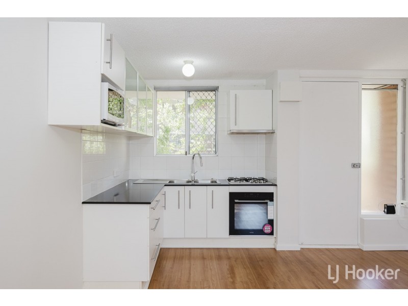 24D/49 Herdsman Parade, Wembley WA 6014