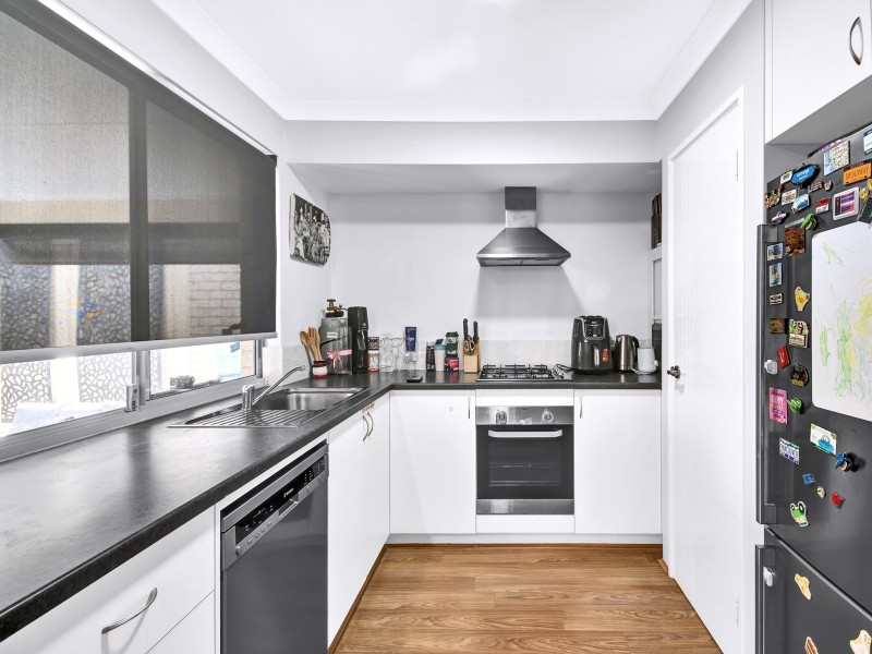 26 Belcastro Way, Madeley WA 6065