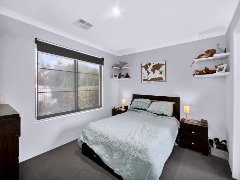 26 Belcastro Way, Madeley WA 6065