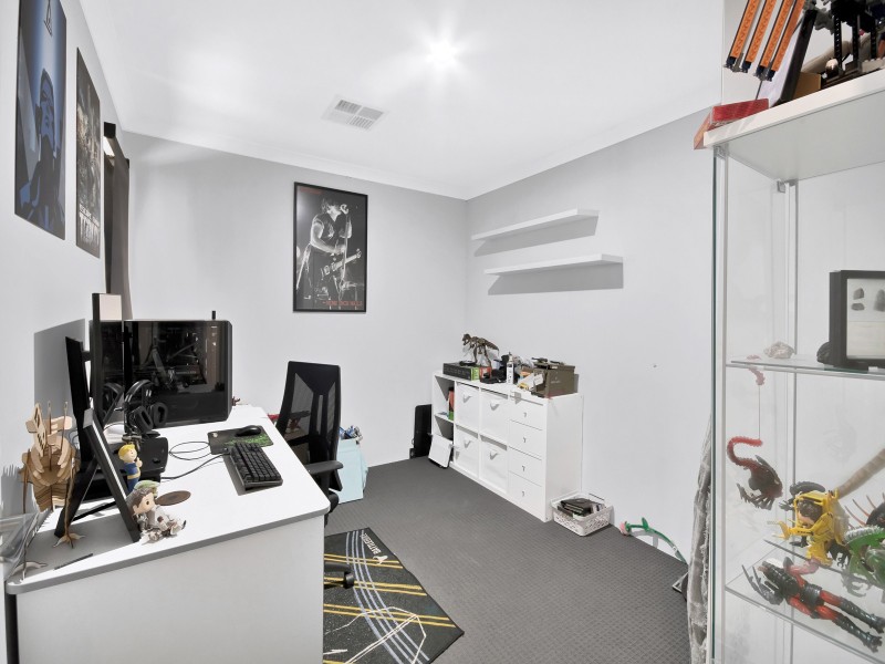 26 Belcastro Way, Madeley WA 6065