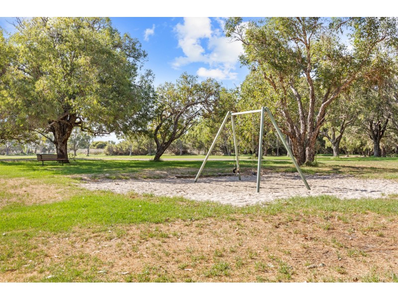 18/50 Moondine Drive, Wembley WA 6014