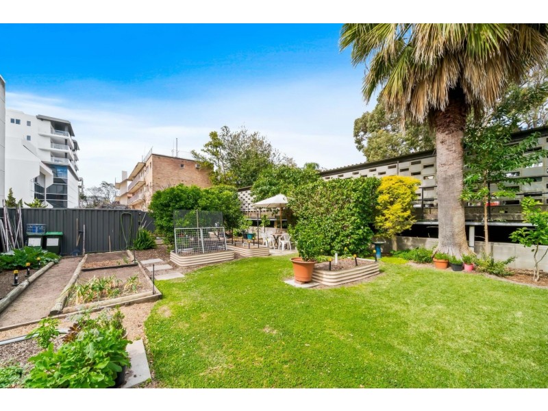 61/38 Kings Park Road, West Perth WA 6005