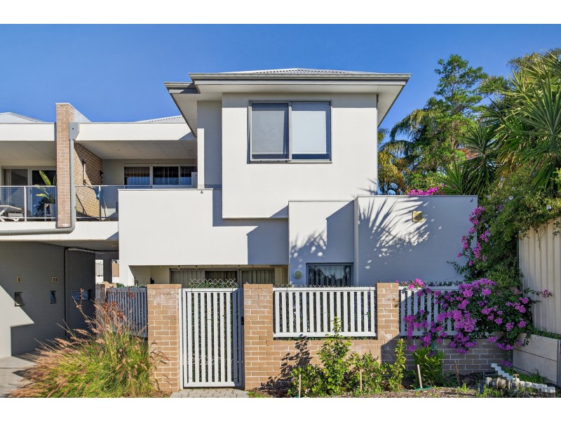 12/1 Chipala Court, Edgewater WA 6027