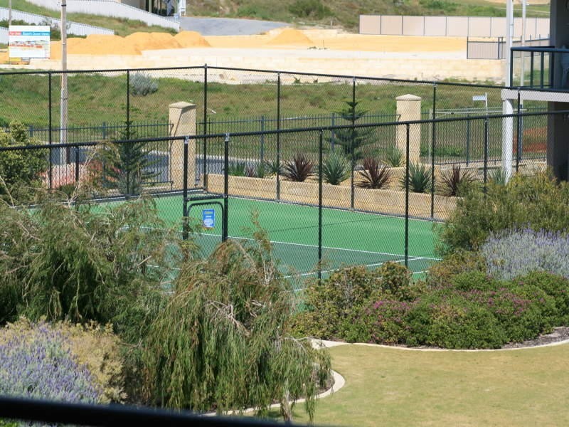 23/2 Roberston Road, Ledge Point WA 6043