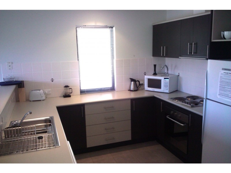 23/2 Roberston Road, Ledge Point WA 6043