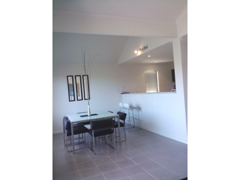 23/2 Roberston Road, Ledge Point WA 6043