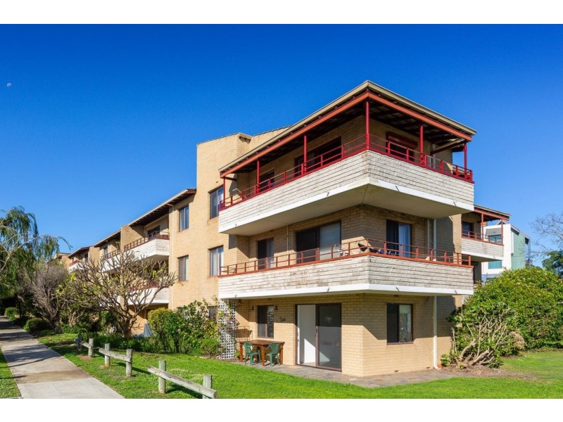 9/7 Gardner Street, Como WA 6152