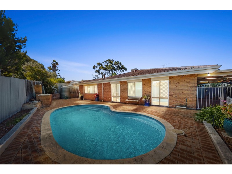 11 Exodon Place, Heathridge WA 6027