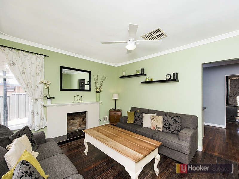 48 Calista Avenue, Calista WA 6167