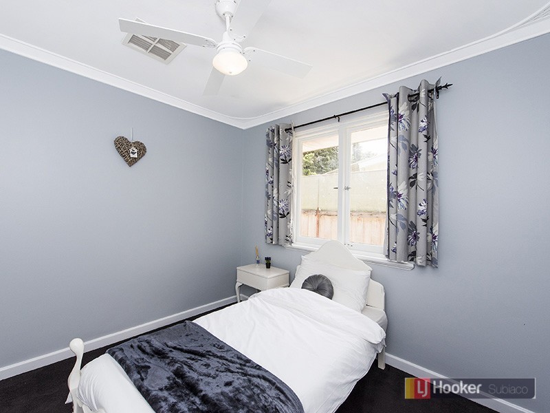 48 Calista Avenue, Calista WA 6167