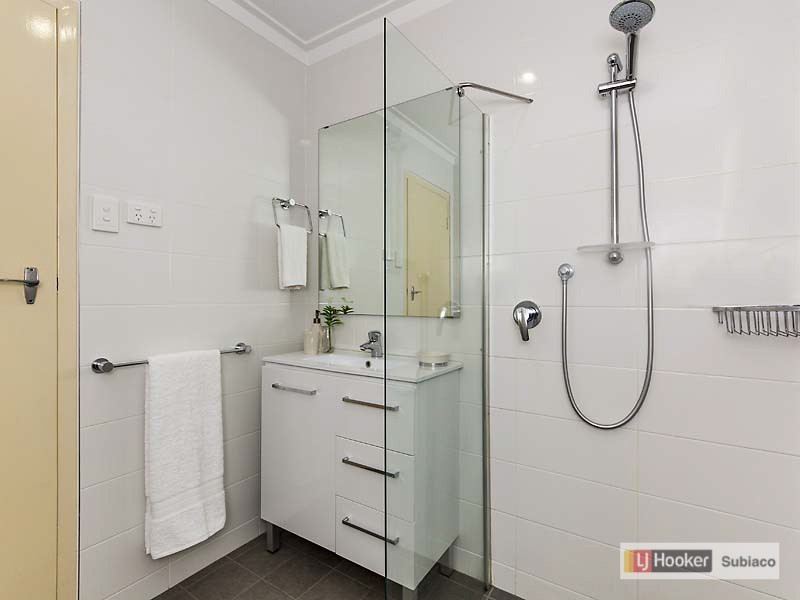 27 Waldorf Street, Carine WA 6020