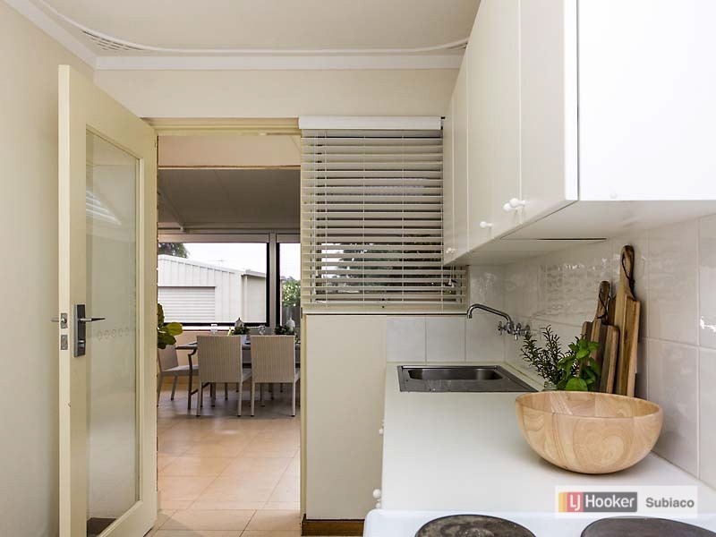 27 Waldorf Street, Carine WA 6020