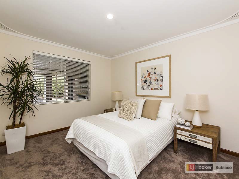 27 Waldorf Street, Carine WA 6020