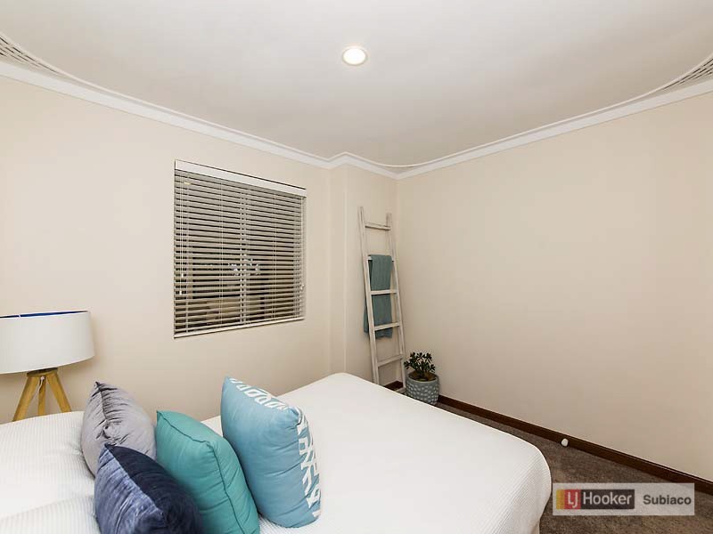 27 Waldorf Street, Carine WA 6020