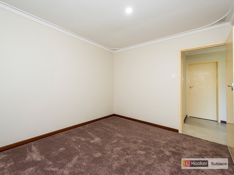 25 Waldorf Street, Carine WA 6020