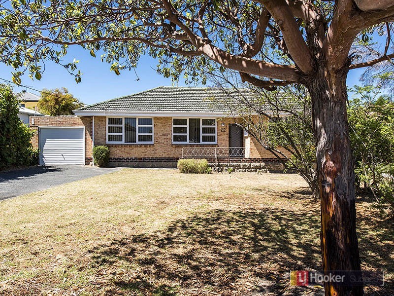 22 Davy Street, Alfred Cove WA 6154