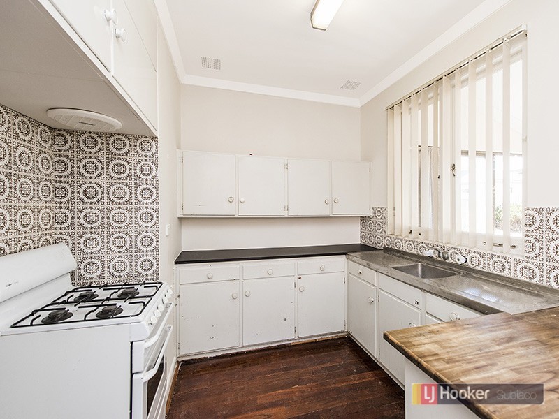 22 Davy Street, Alfred Cove WA 6154