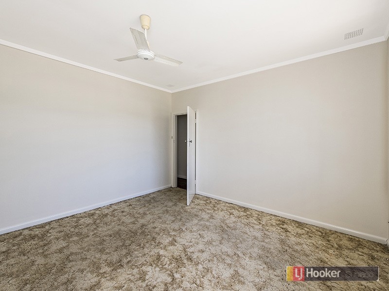 22 Davy Street, Alfred Cove WA 6154
