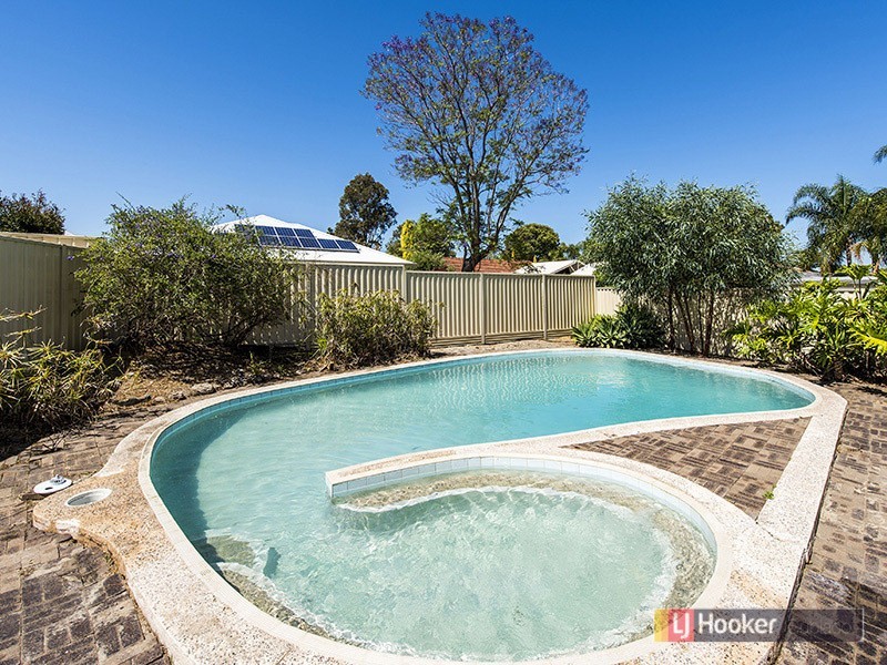 22 Davy Street, Alfred Cove WA 6154