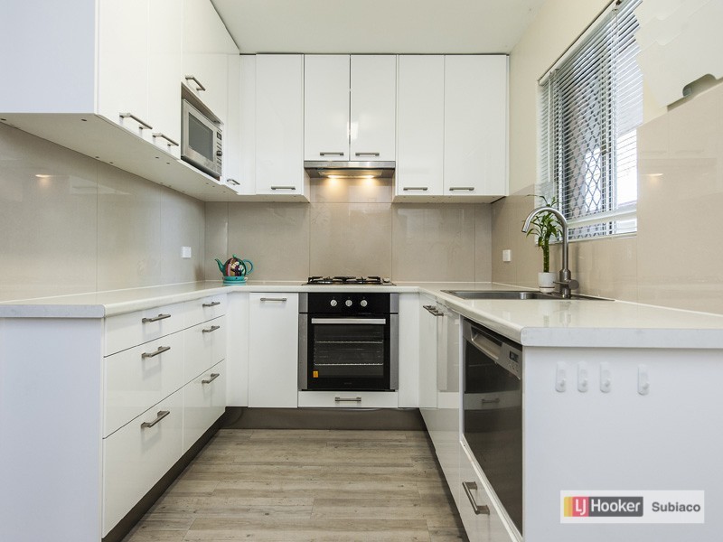 1/93 Herdsman Parade, Wembley WA 6014