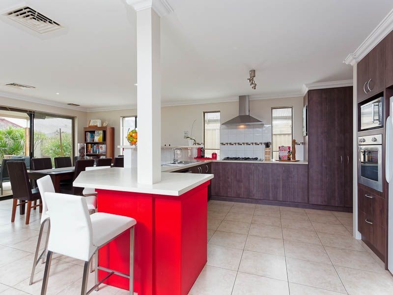 6 Giverny Gardens, Aubin Grove WA 6164