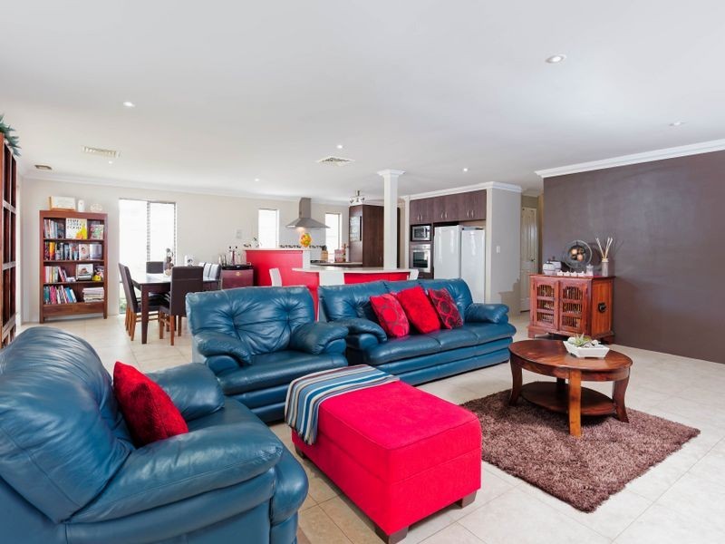 6 Giverny Gardens, Aubin Grove WA 6164