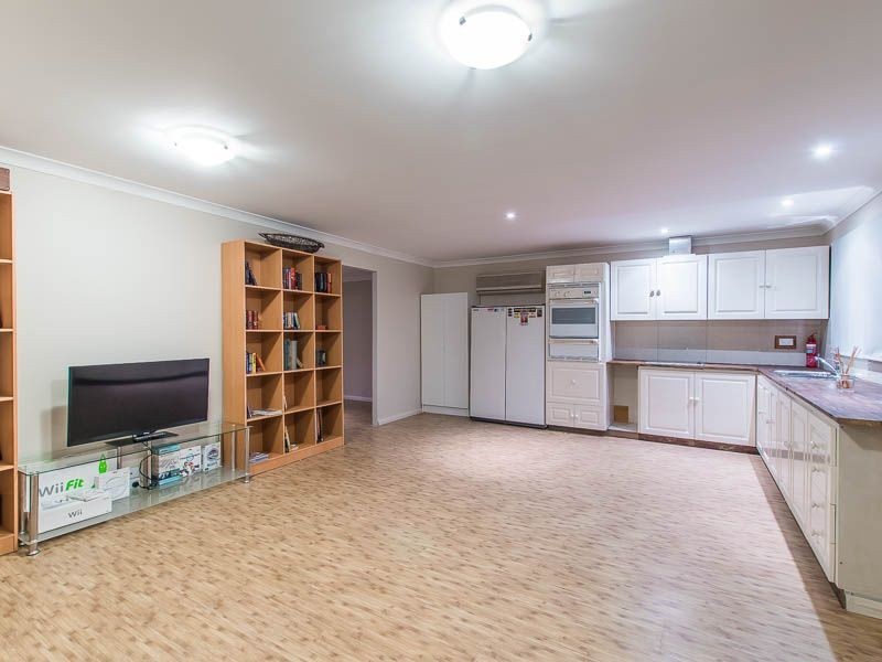 528 Russell Road, Wattleup WA 6166