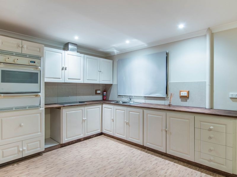 528 Russell Road, Wattleup WA 6166