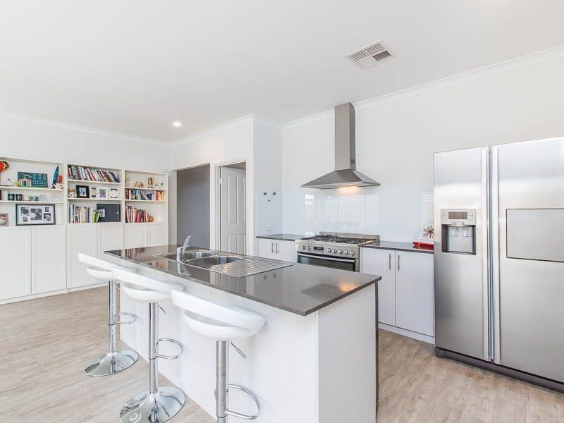 14 Selhurst Parkway, Baldivis WA 6171