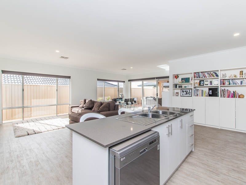 14 Selhurst Parkway, Baldivis WA 6171