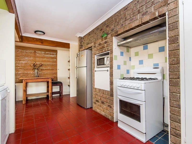 4 Karri Court, Yangebup WA 6164