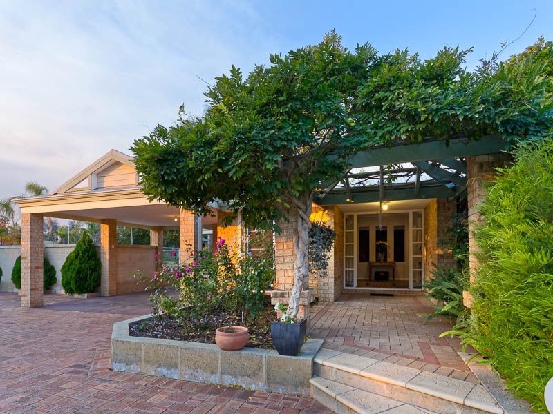 268 Marri Park Drive, Casuarina WA 6167