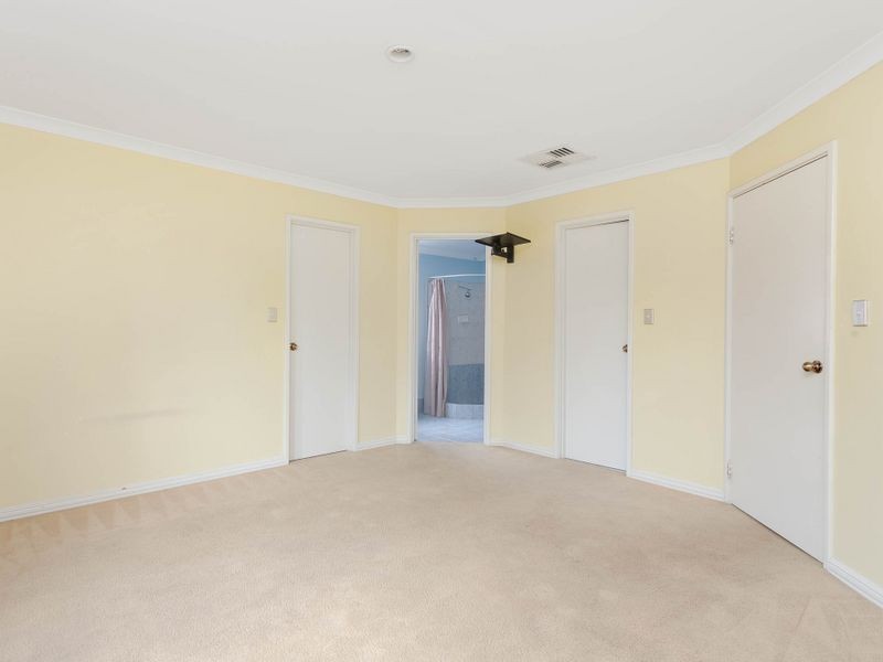 11 Kabbarli Court, South Lake WA 6164