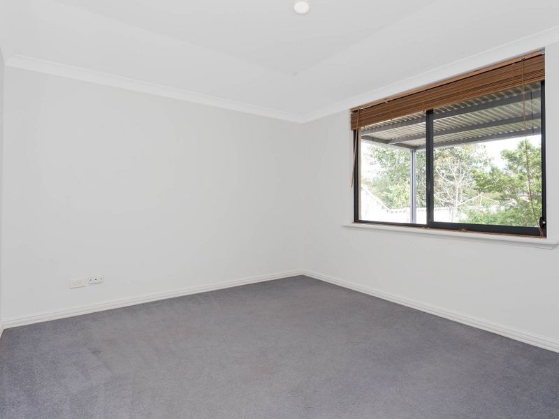 11 Kabbarli Court, South Lake WA 6164