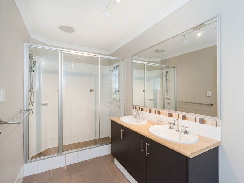 3 Normanby Bend, Success WA 6164