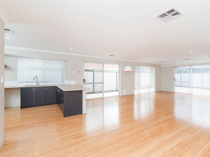 3 Normanby Bend, Success WA 6164