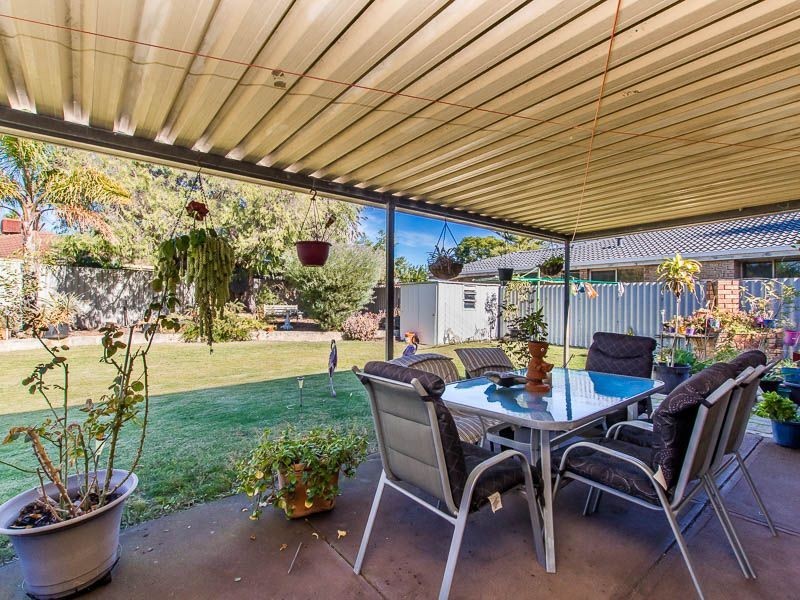 6 Orchard Road, South Lake WA 6164