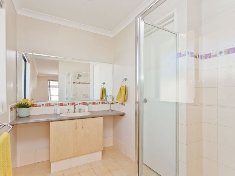 4 Barcoo Bend, Hammond Park WA 6164