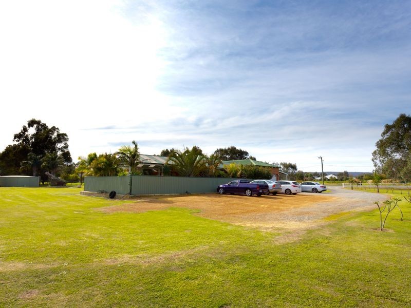 672 Hopkinson Road, Byford WA 6122