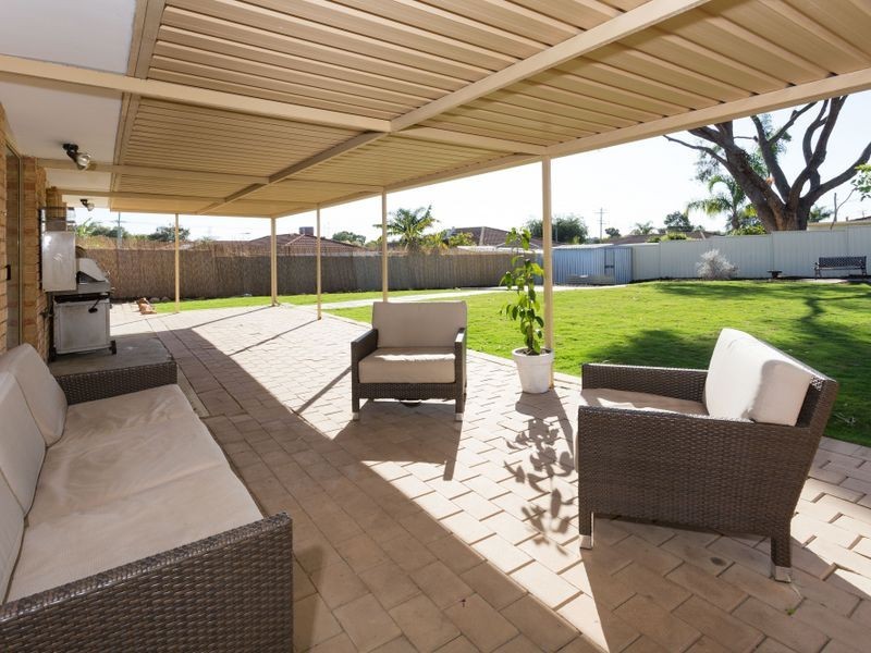 3 Jindabyne Heights, South Lake WA 6164