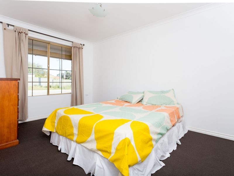 3 Jindabyne Heights, South Lake WA 6164