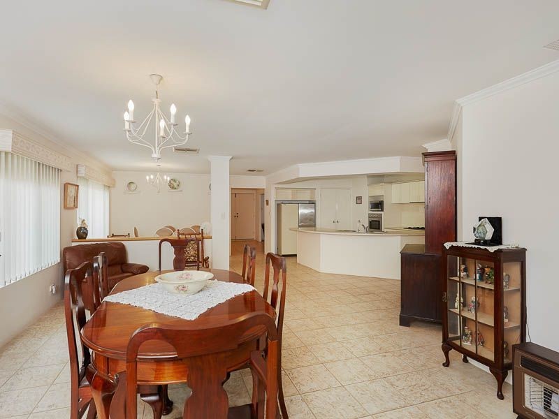 139 Parkway Road, Bibra Lake WA 6163