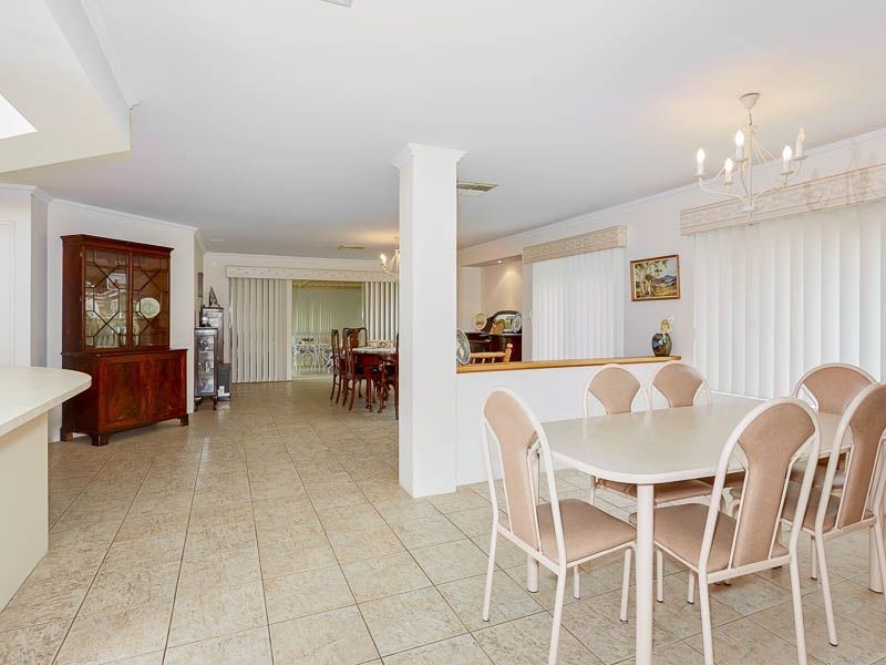 139 Parkway Road, Bibra Lake WA 6163