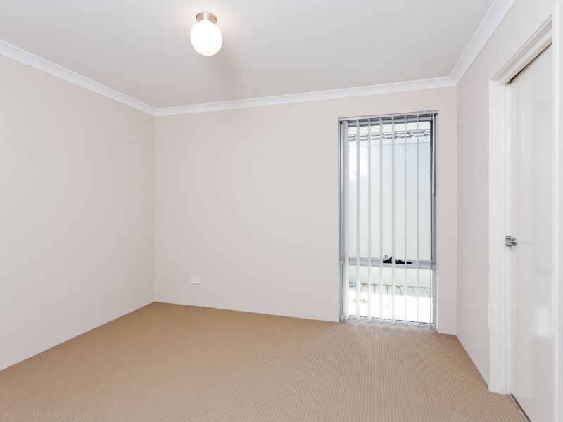2/2 Positano Crescent, Yangebup WA 6164
