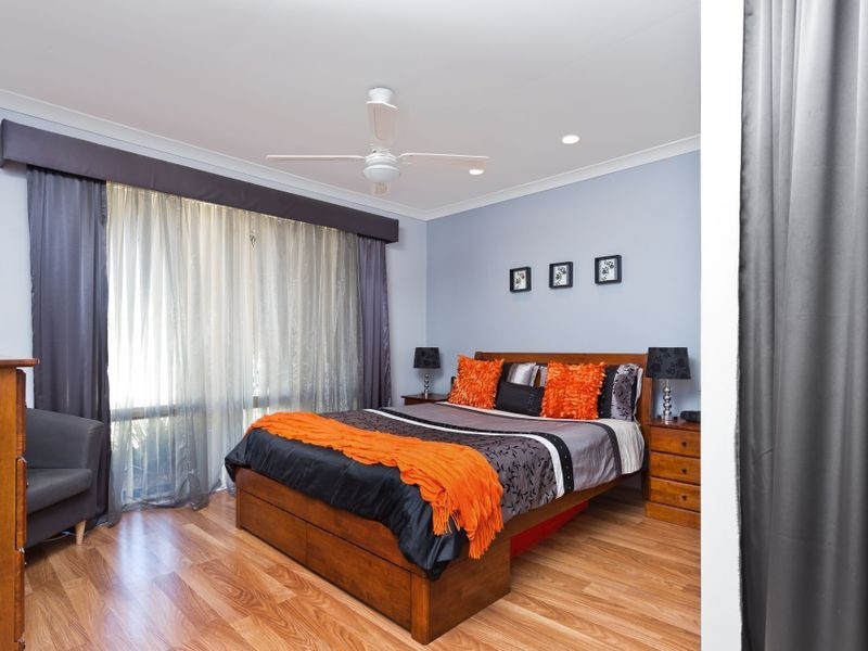 15 Tulipwood Place, South Lake WA 6164