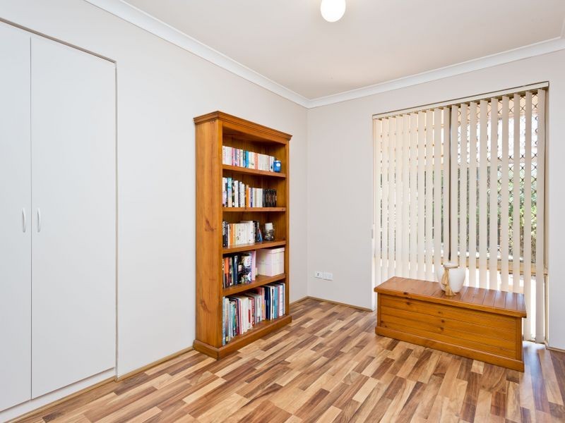 15 Tulipwood Place, South Lake WA 6164