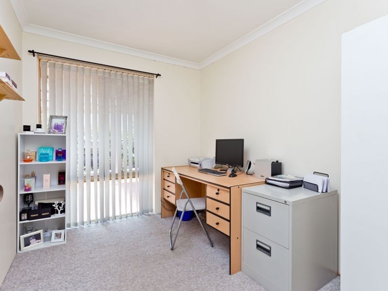 15 Tulipwood Place, South Lake WA 6164