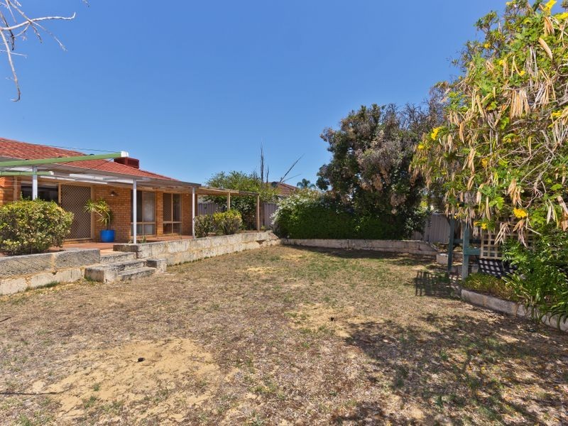 15 Tulipwood Place, South Lake WA 6164