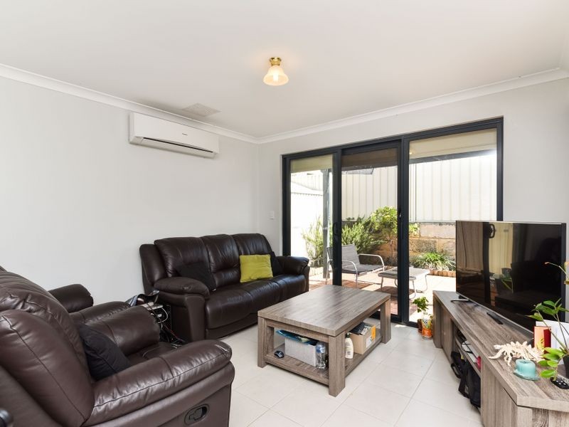 4/52 Bayview Terrace, Yangebup WA 6164