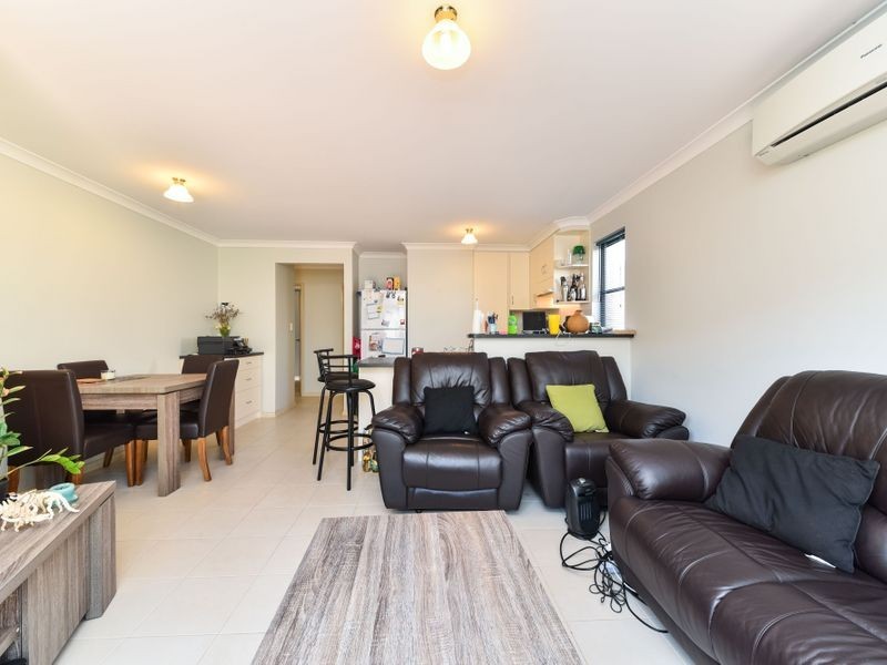 4/52 Bayview Terrace, Yangebup WA 6164